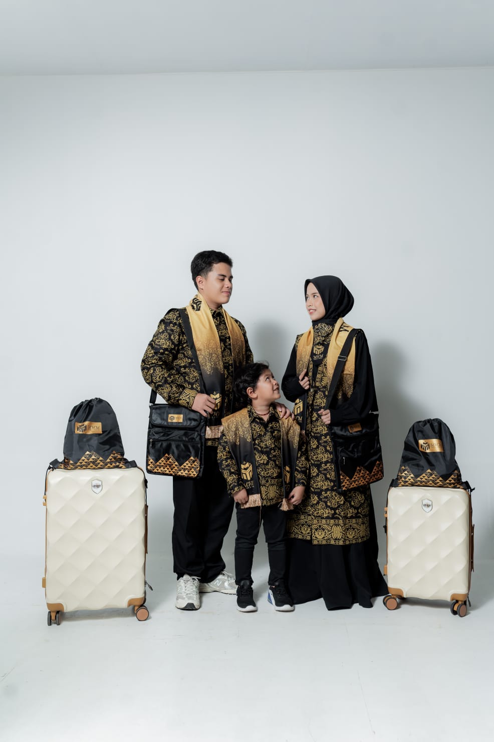 Family Umrah Set